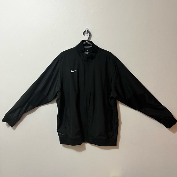 Nike Windbreaker - Picture 1 of 3